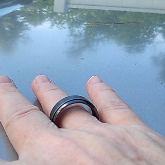 Mens Forge wedding band - Picture 6 of 6